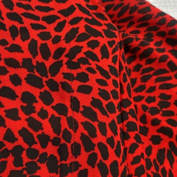 H&M NWTred cheetah print button down shirt. - Picture 9 of 10